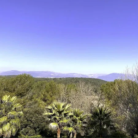 Apartment Proche Cannes, Spacieux Appartement, Jardin Et Piscine Prive Vallauris