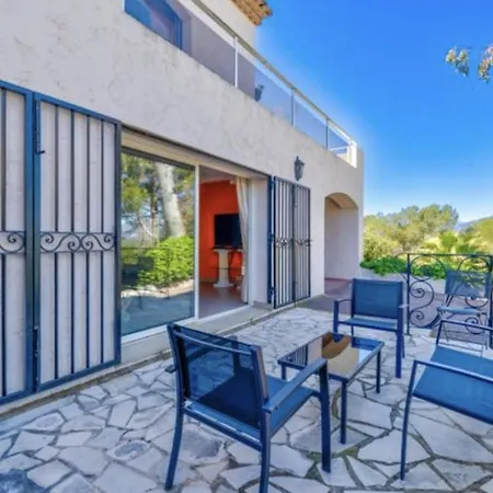Proche Cannes, Spacieux Appartement, Jardin Et Piscine Prive Vallauris